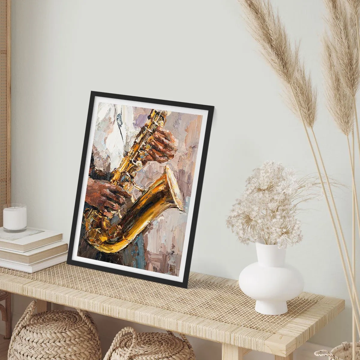 Plakat i sort ramme - En saxofonist, der spiller i en kunstnerisk maleristil - 50x70cm - Tid til at gå solo - Moderne vægdekoration til stue og soveværelse ARTTOR