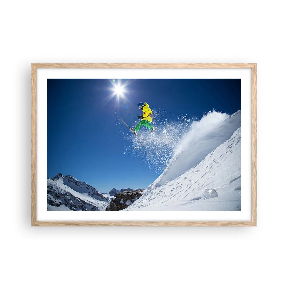 Plakat i ramme af lyst egetræ - Danser med bjergene - 70x50 cm