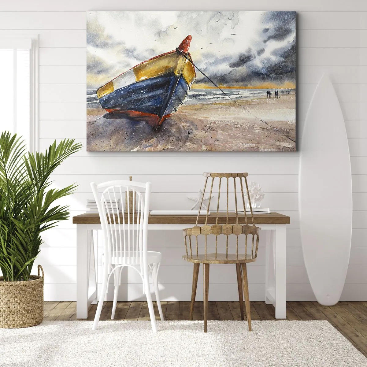 Lærredstryk - Billede på lærred - En malerisk båd på stranden under en overskyet himmel - 70x50cm - Hvile på stranden - Moderne vægdekoration til stue og soveværelse ARTTOR