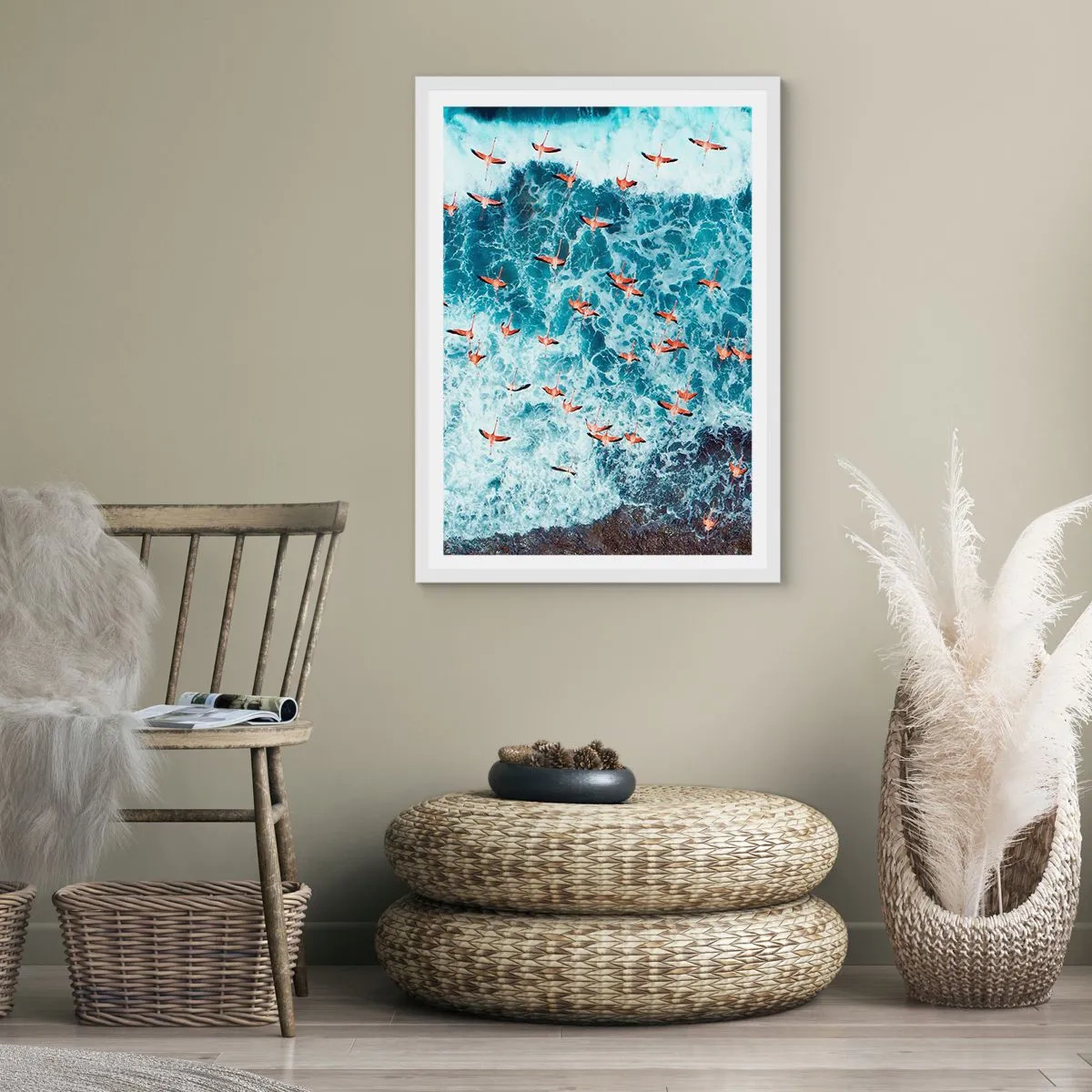 Plakat i hvid ramme - Parade ved havet - 70x100 cm