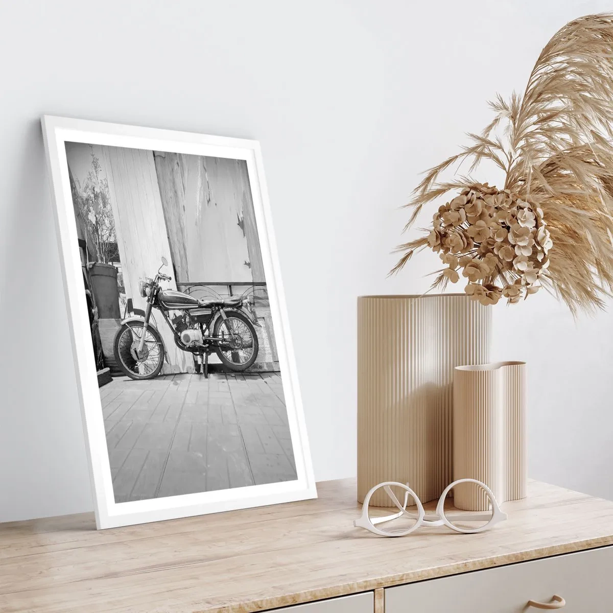 Plakat i hvid ramme - Klassikere frem for alt - 50x70 cm