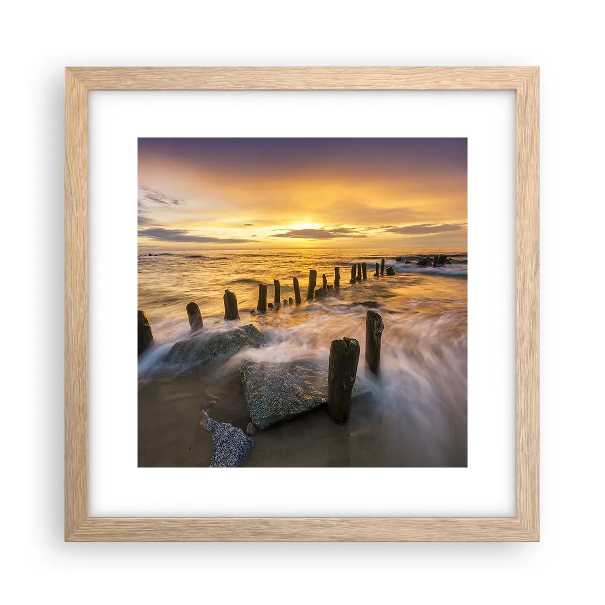 Plakat i ramme af lyst egetræ - Østersøens rå skønhed - 30x30 cm