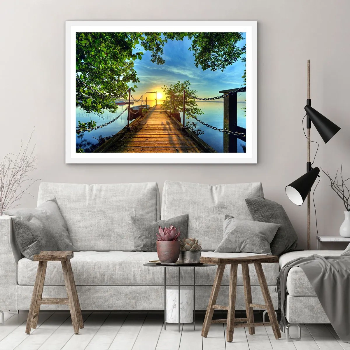 Plakat i hvid ramme - Mod vest ved vandet - 70x50 cm