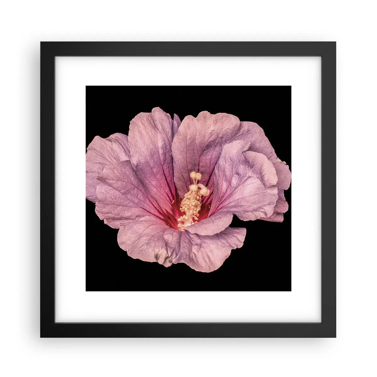 Plakat i sort ramme - Lige i hjertet - 30x30 cm