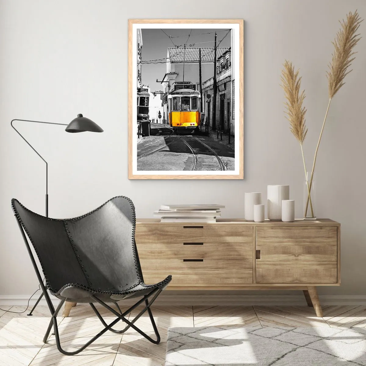 Plakat i ramme af lyst egetræ - Lissabons ånd - 70x100 cm