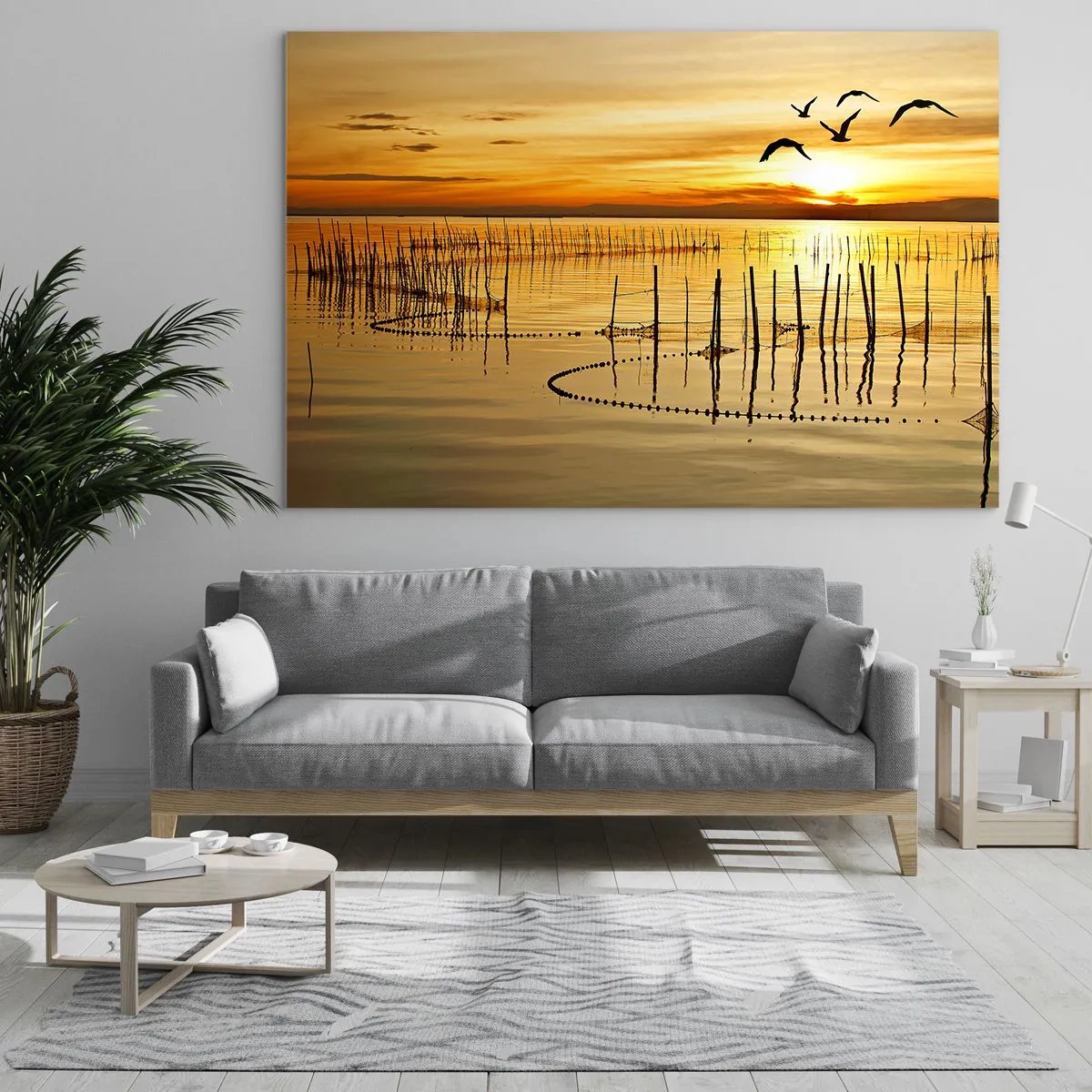 Billede på glas - Solnedgang over en sø med fugle og fiskenet - 70x50cm - I fiskeriet - Moderne vægdekoration til stue og soveværelse ARTTOR