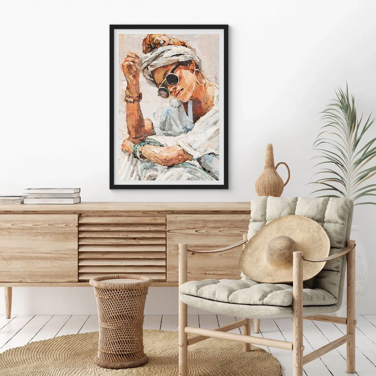 Plakat i sort ramme - Portræt af en kvinde med briller og turban i impressionistisk stil - 50x70cm - Portræt i fuldt sollys - Moderne vægdekoration til stue og soveværelse ARTTOR