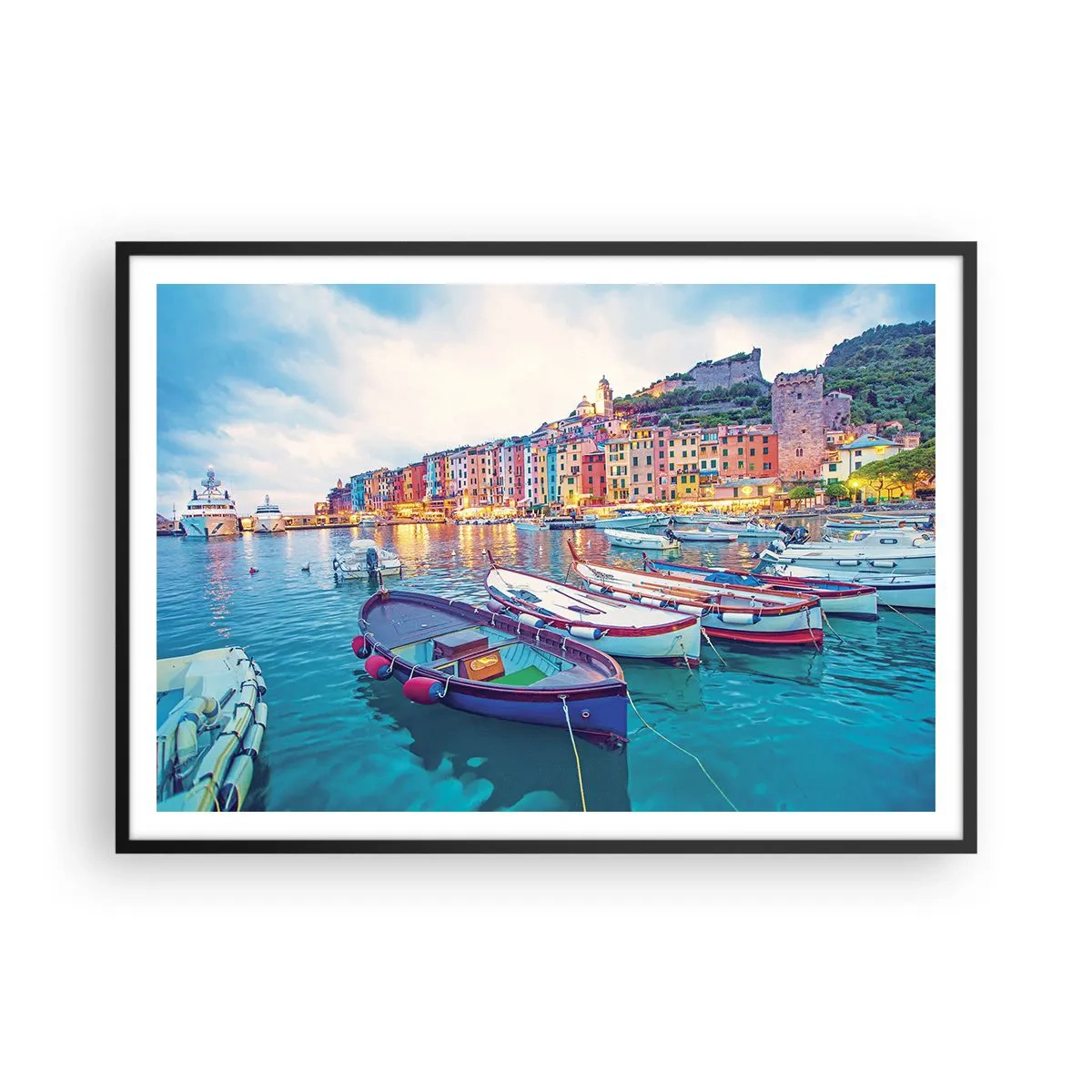 Plakat i sort ramme - En farverig aften i havnen - 100x70 cm