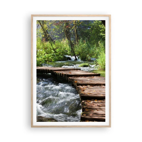 Plakat i ramme af lyst egetræ - Over en skummende kaskade - 70x100 cm