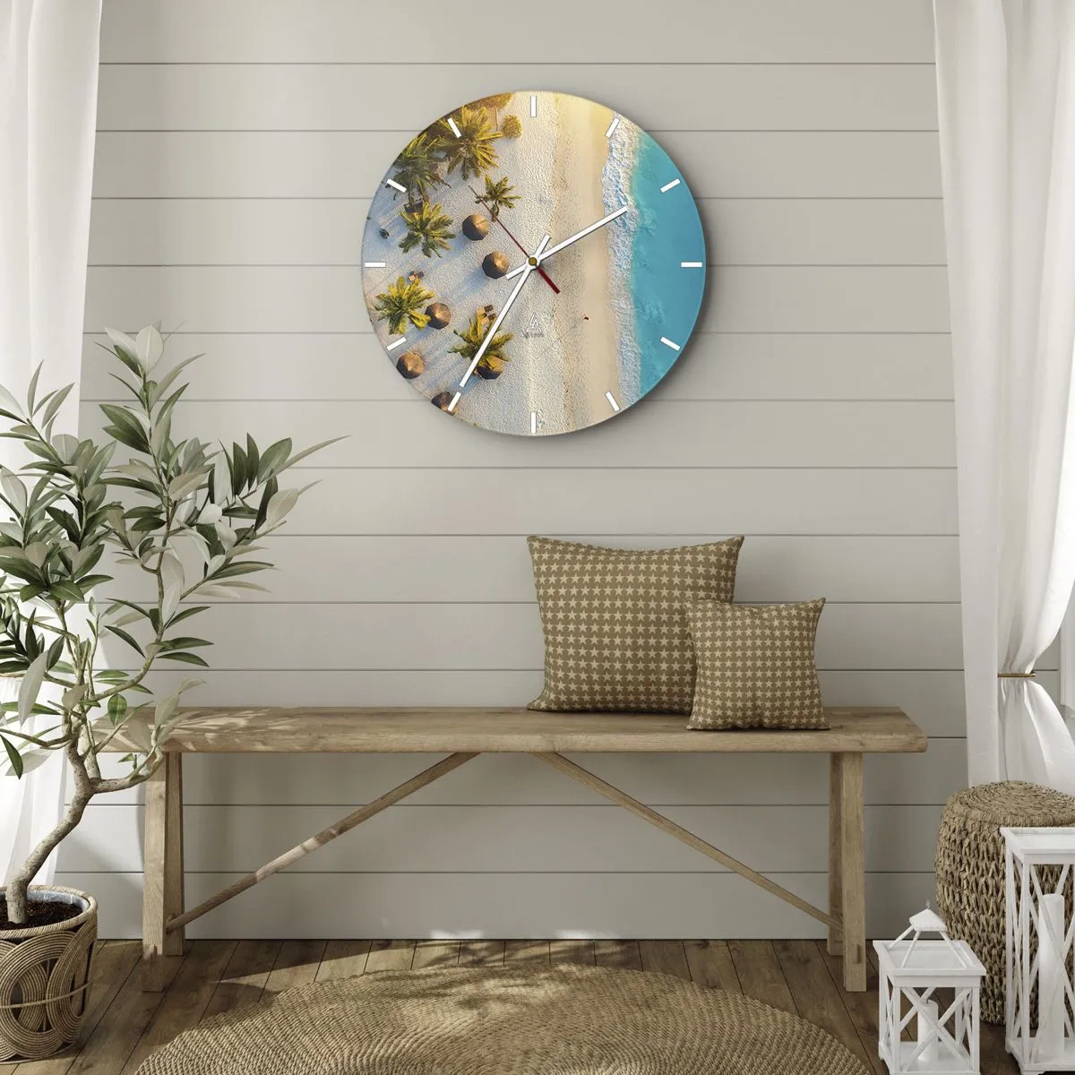 Vægur, Uret - Udsigt over stranden med palmer og turkisblåt hav ovenfra - 30x30cm - Velkommen til paradis - Moderne vægdekoration til stue, køkken og soveværelse ARTTOR