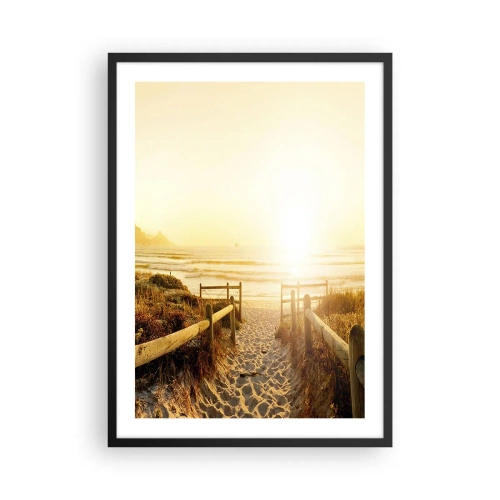 Plakat i sort ramme - Stien til stranden oplyst af den nedgående sols stråler - 50x70cm - Over klitten, mod solen - Moderne vægdekoration til stue og soveværelse ARTTOR