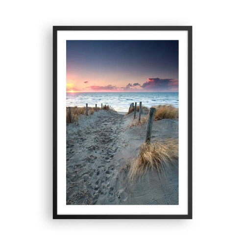 Plakat i sort ramme - Strandsti ved solnedgang med havudsigt - 50x70cm - Du har udgydt en regnbue af strålende pragt.... - Moderne vægdekoration til stue og soveværelse ARTTOR