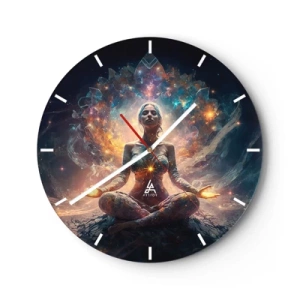 Vægur, Uret - En kvinde i meditation omgivet af energi i galaksens farver. - 30x30cm - Flow af god energi - Moderne vægdekoration til stue, køkken og soveværelse ARTTOR