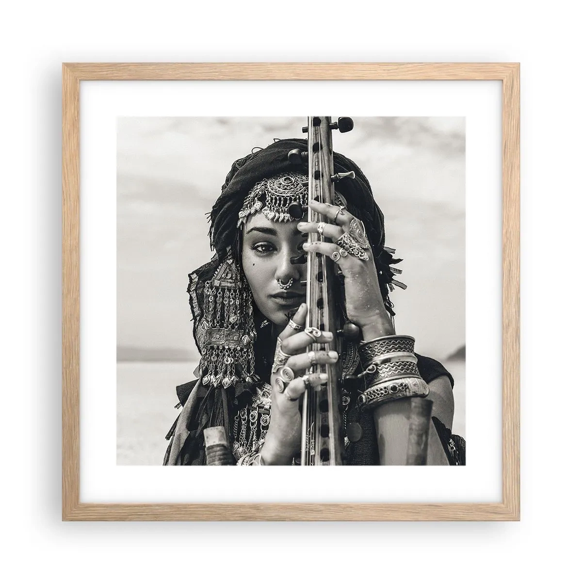 Plakat i ramme af lyst egetræ - Selve den orientalske musik - 40x40 cm
