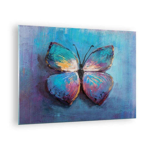 Billede på glas - En farverig sommerfugl mod en baggrund af abstrakte farver i nuancer af blå og lilla. - 70x50cm - I sin fulde pragt - Moderne vægdekoration til stue og soveværelse ARTTOR