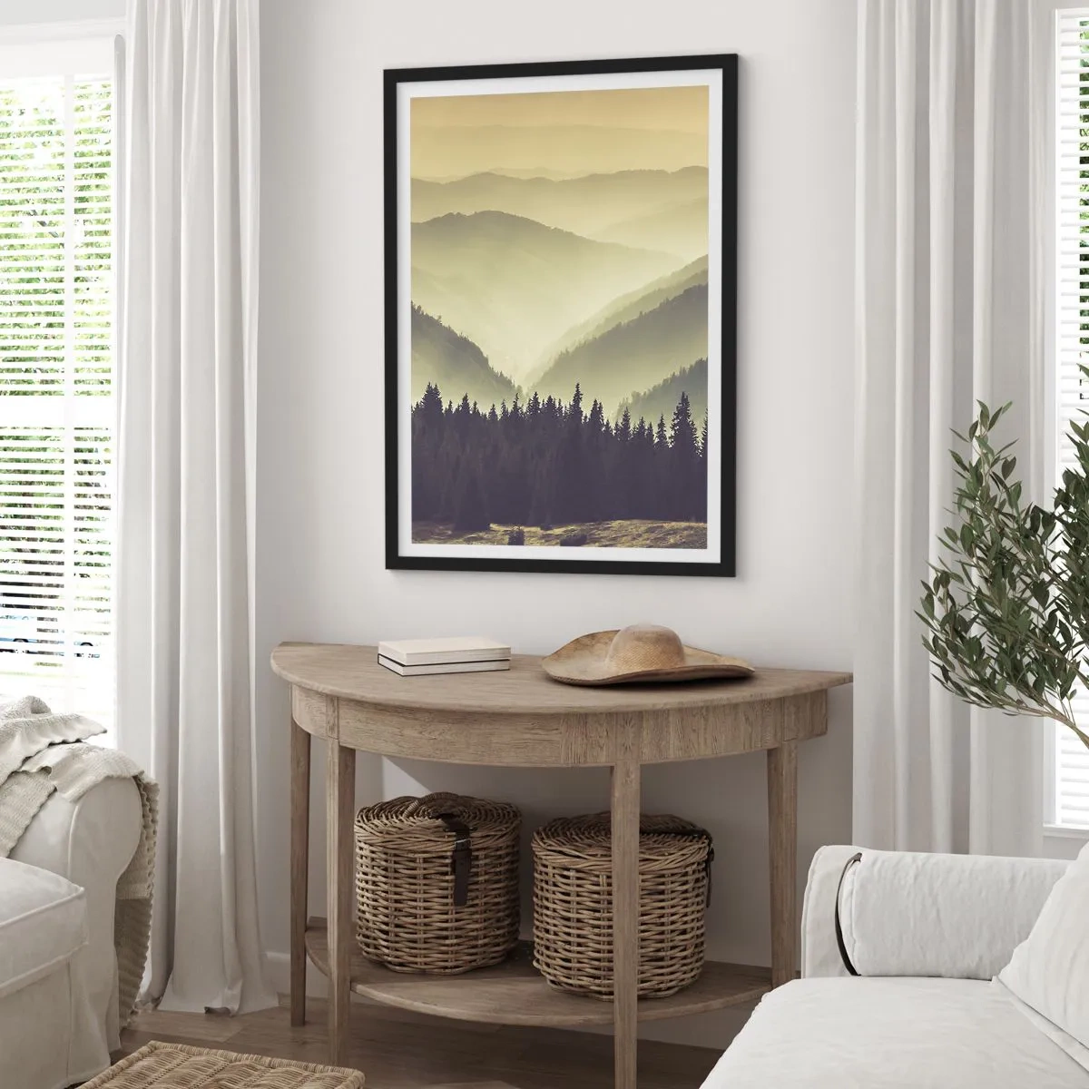 Plakat i sort ramme - Bag de syv bjerge... - 40x50 cm