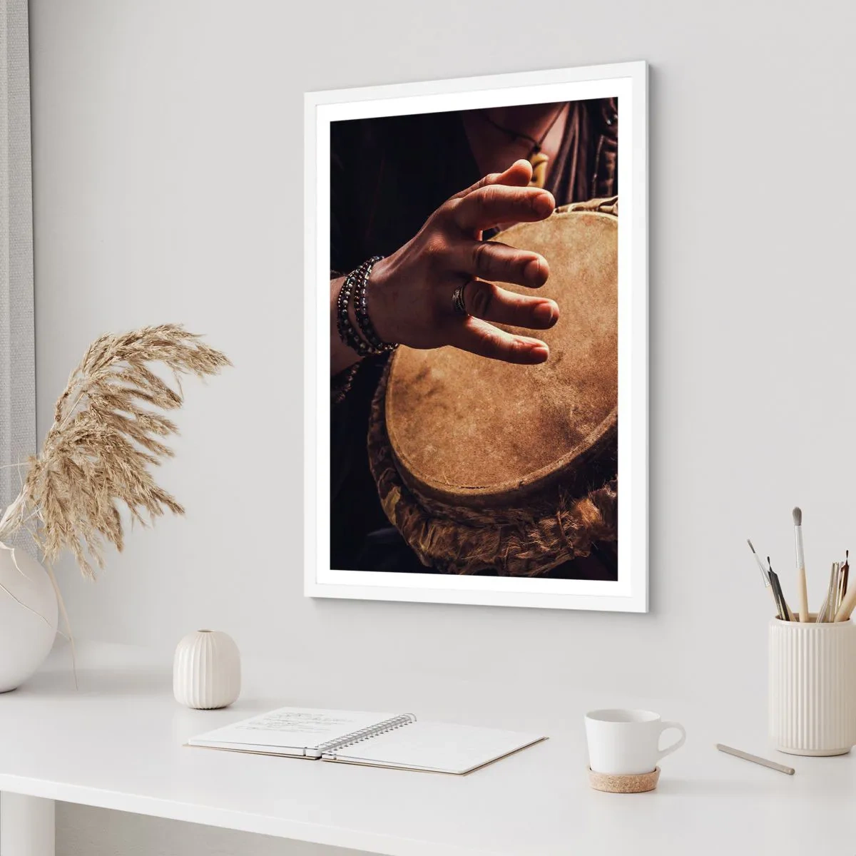 Plakat i hvid ramme - I hjertets rytme - 50x70 cm