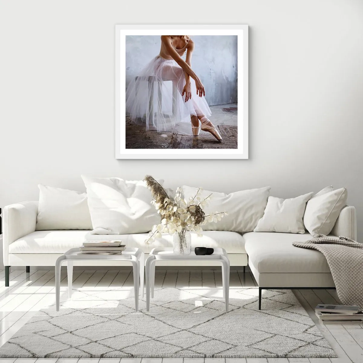 Plakat i hvid ramme - Før rampelysene skinner - 40x40 cm