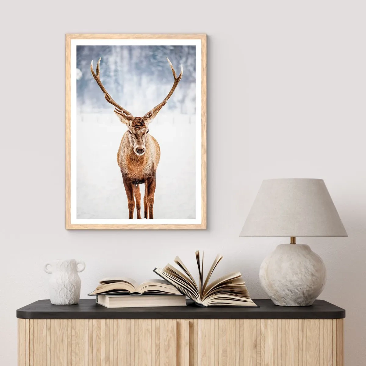 Plakat i ramme af lyst egetræ - Lige ud af snedisen - 61x91 cm