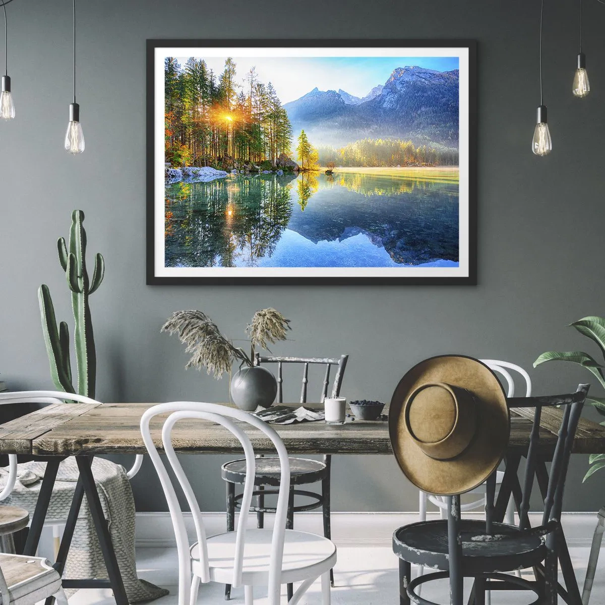 Plakat i sort ramme - Majestæt og sødme - 70x50 cm