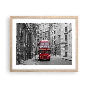 Plakat i ramme af lyst egetræ - Hverdagen behøver ikke at være grå - 50x40 cm