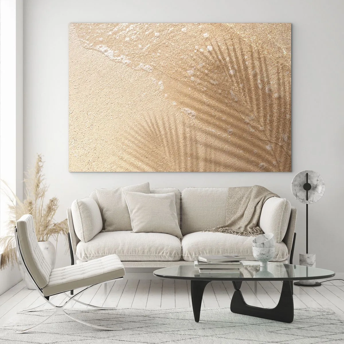 Billede på glas - Strand og skygge på sandet - 70x50cm - Skyggen af en varm sommer - Moderne vægdekoration til stue og soveværelse ARTTOR