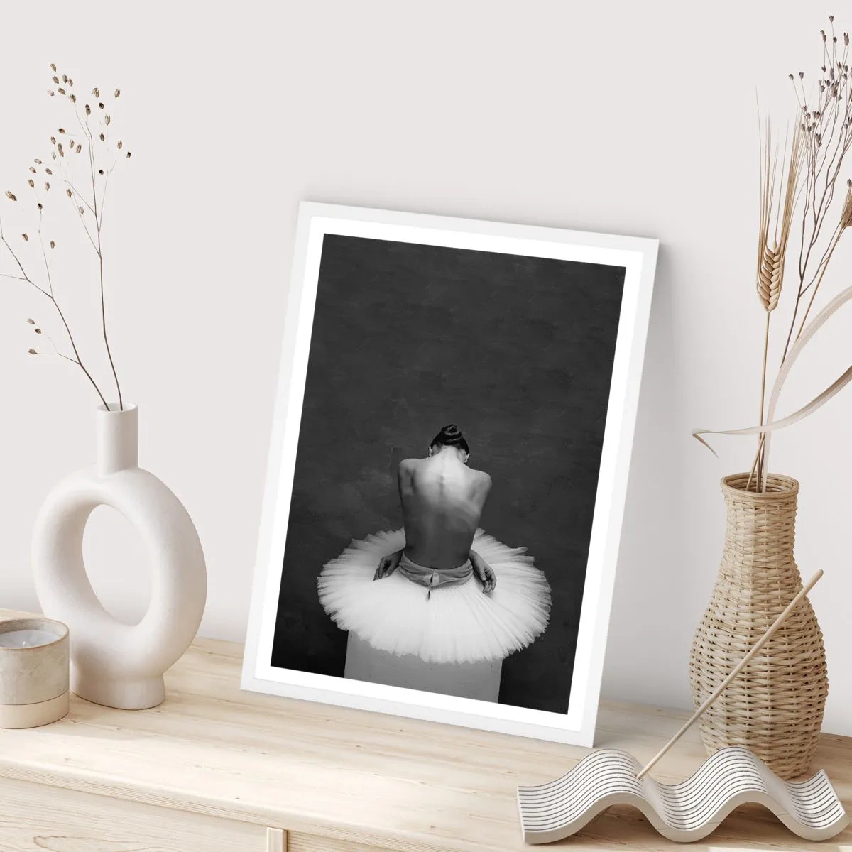 Plakat i hvid ramme - Blomstrer nu - 30x40 cm