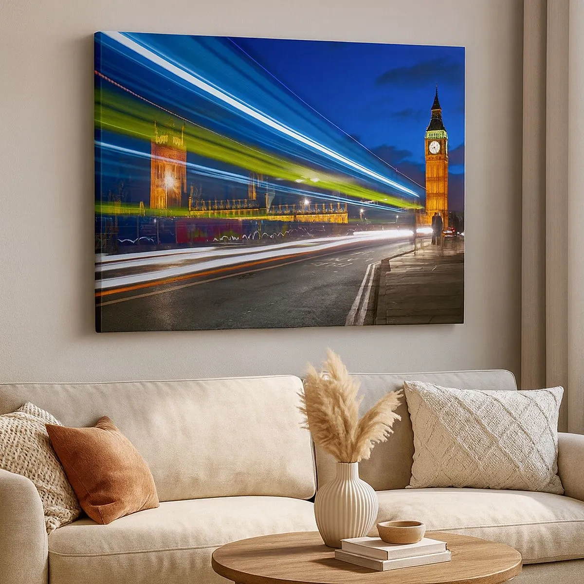 Lærredstryk - Billede på lærred - Big Ben om natten med effekten af lys i gadetrafikken - 70x50cm - Under Big Ben's øjne - Moderne vægdekoration til stue og soveværelse ARTTOR
