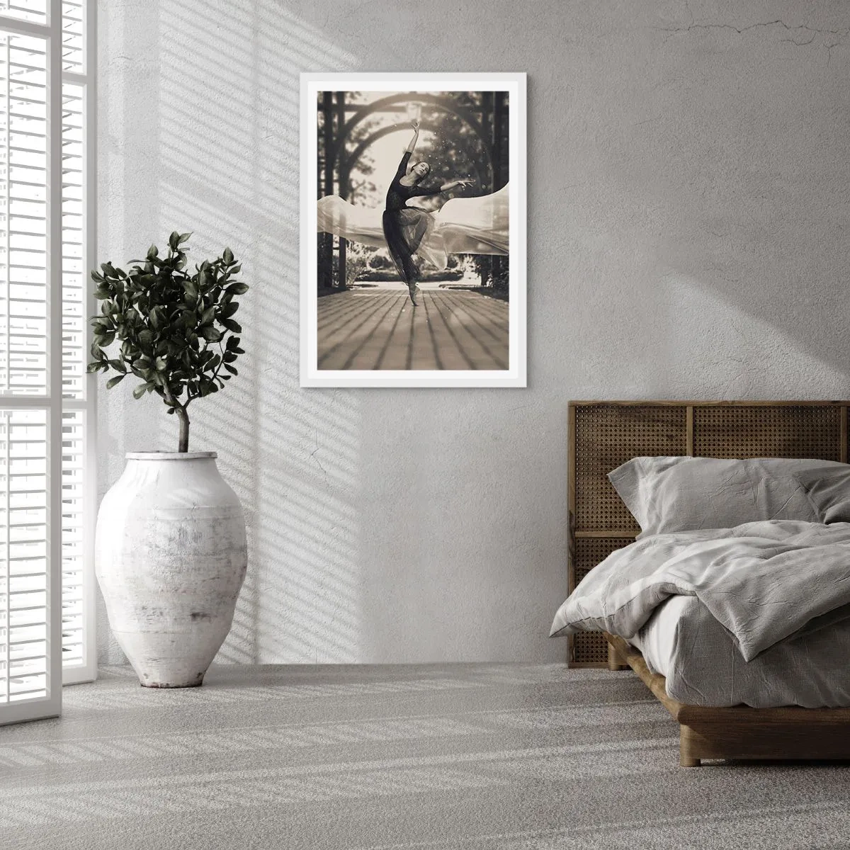 Plakat i hvid ramme - Dans i haven - 61x91 cm