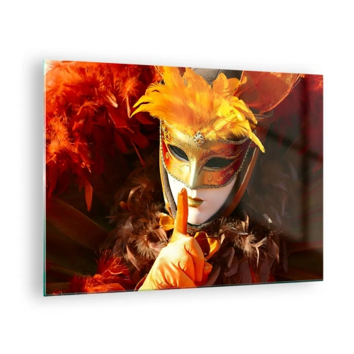 Billede på glas - En figur i en gylden maske med orange fjer - 70x50cm - Mystik er en del af spillet - Moderne vægdekoration til stue og soveværelse ARTTOR