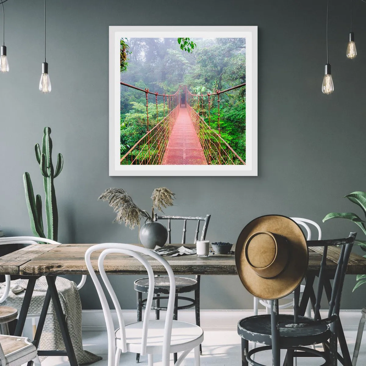 Plakat i hvid ramme - Ophængt over kronerne - 30x30 cm