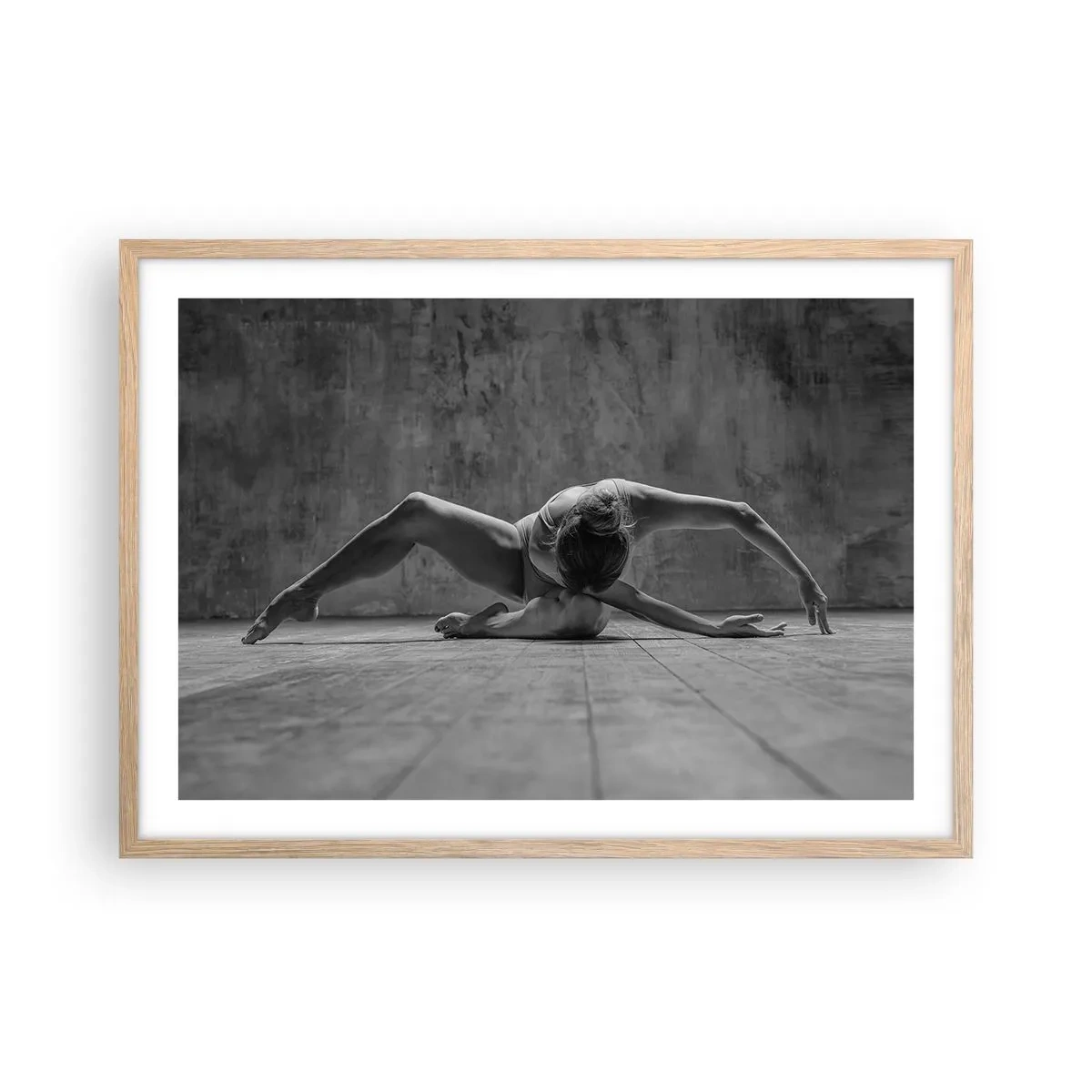 Plakat i ramme af lyst egetræ - Symmetri fundet - 70x50 cm