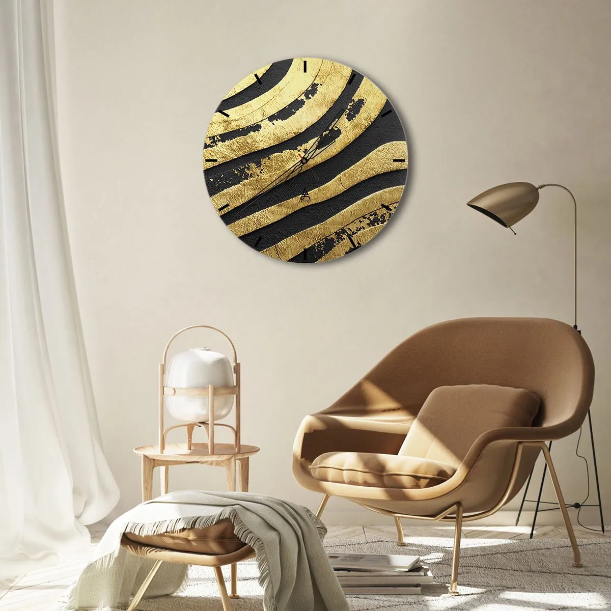 Vægur, Uret - Abstrakt mønster i guld og sort - 30x30cm - Alt flyder - Moderne vægdekoration til stue, køkken og soveværelse ARTTOR
