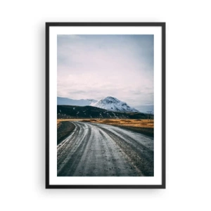 Plakat i sort ramme - En vej, der fører mod de snedækkede bjerge - 50x70cm - I en islandsk atmosfære - Moderne vægdekoration til stue og soveværelse ARTTOR