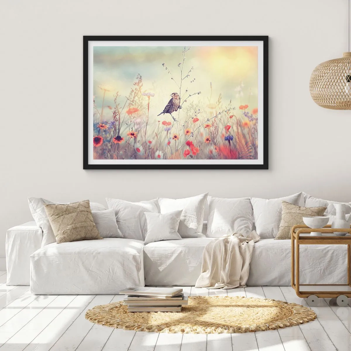 Plakat i sort ramme - Fugleportræt med en eng i baggrunden - 91x61 cm