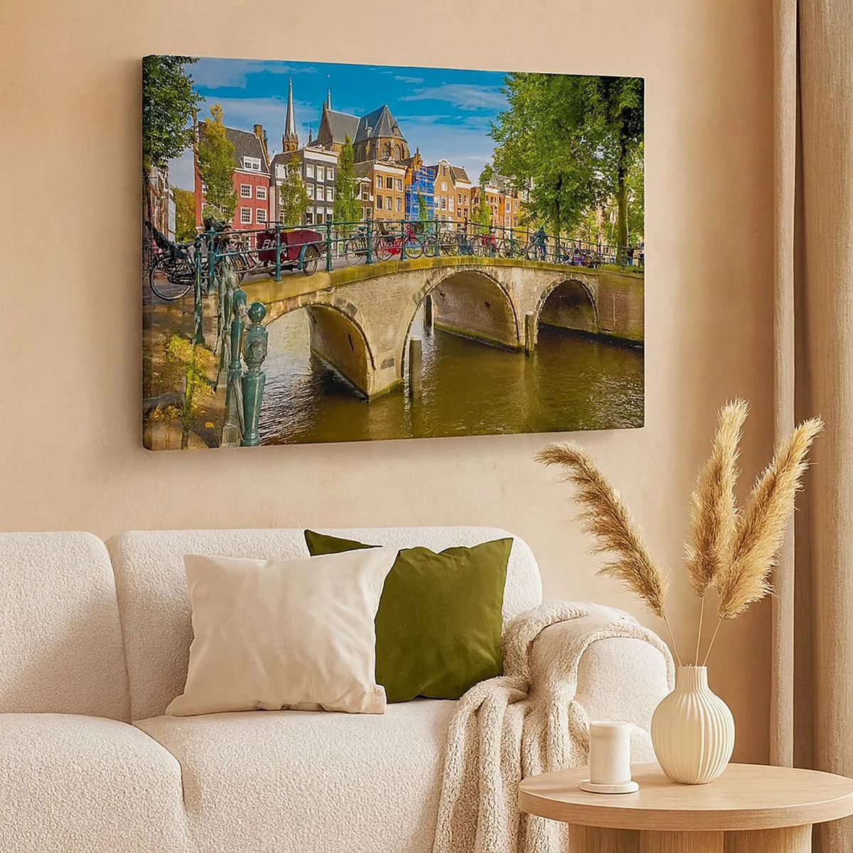 Lærredstryk - Billede på lærred - En malerisk kanal med en bro i Amsterdam - 70x50cm - Forår ved kanalen - Moderne vægdekoration til stue og soveværelse ARTTOR