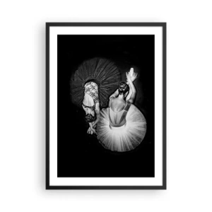 Plakat i sort ramme - Ballerinaer i sort-hvidt billede set ovenfra - 50x70cm - Yin og yang - den perfekte balance - Moderne vægdekoration til stue og soveværelse ARTTOR