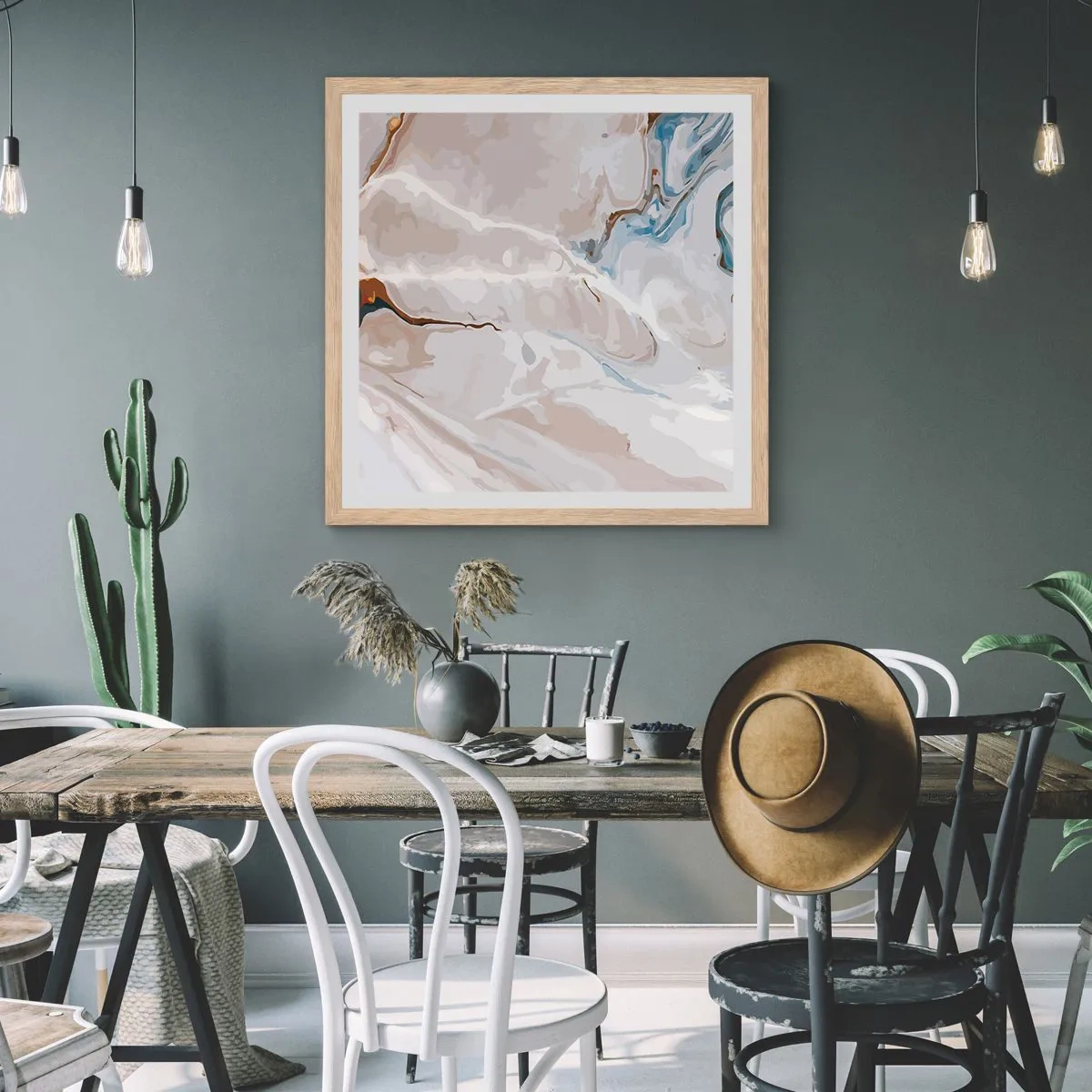Plakat i ramme af lyst egetræ - Blå slynger sig under det hvide - 30x30 cm
