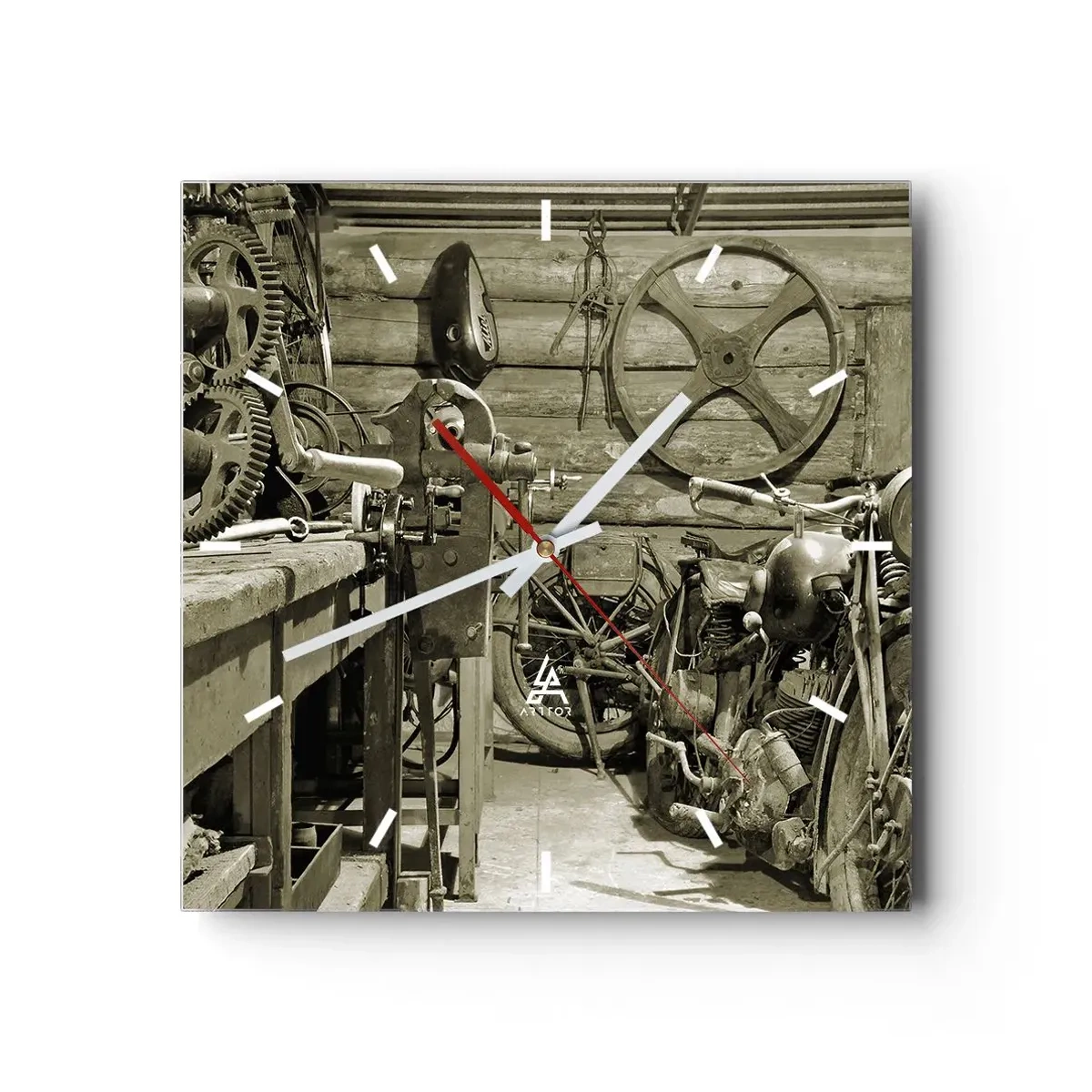 Vægur, Uret - I onkel Wladeks skur - 40x40 cm