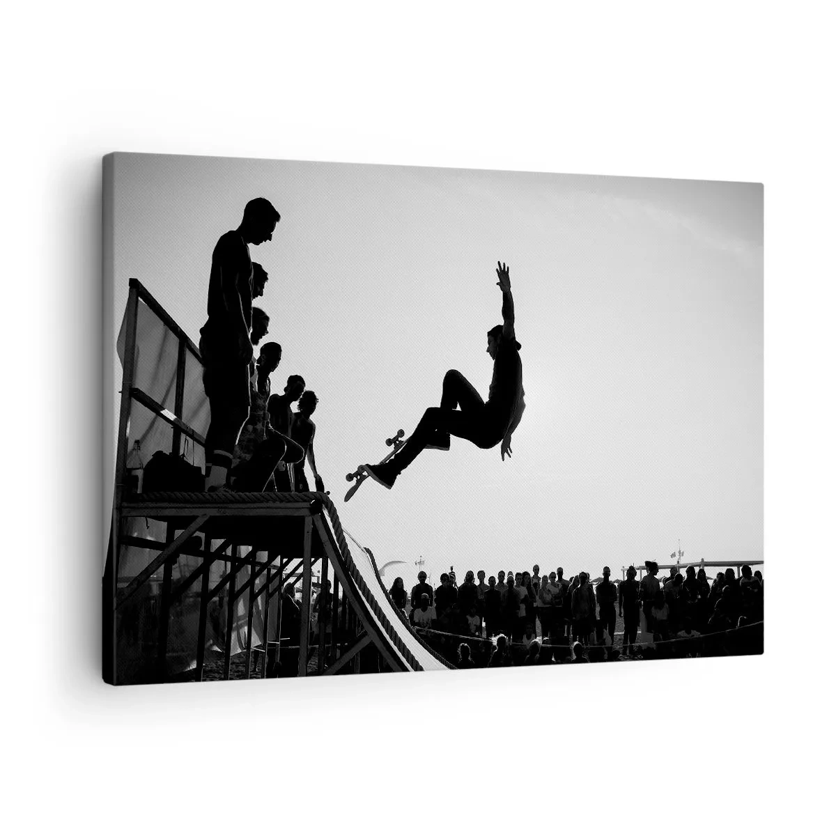 Lærredstryk - Billede på lærred - Sort-hvid skateboardscene på en rampe - 70x50cm - Helte og tilskuere - Moderne vægdekoration til stue og soveværelse ARTTOR