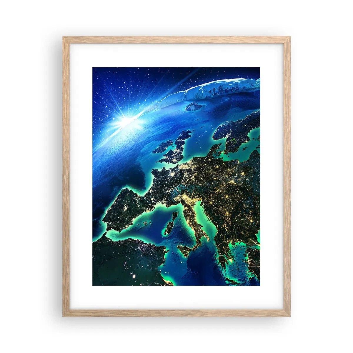 Plakat i ramme af lyst egetræ - Et funklende Europa - 40x50 cm