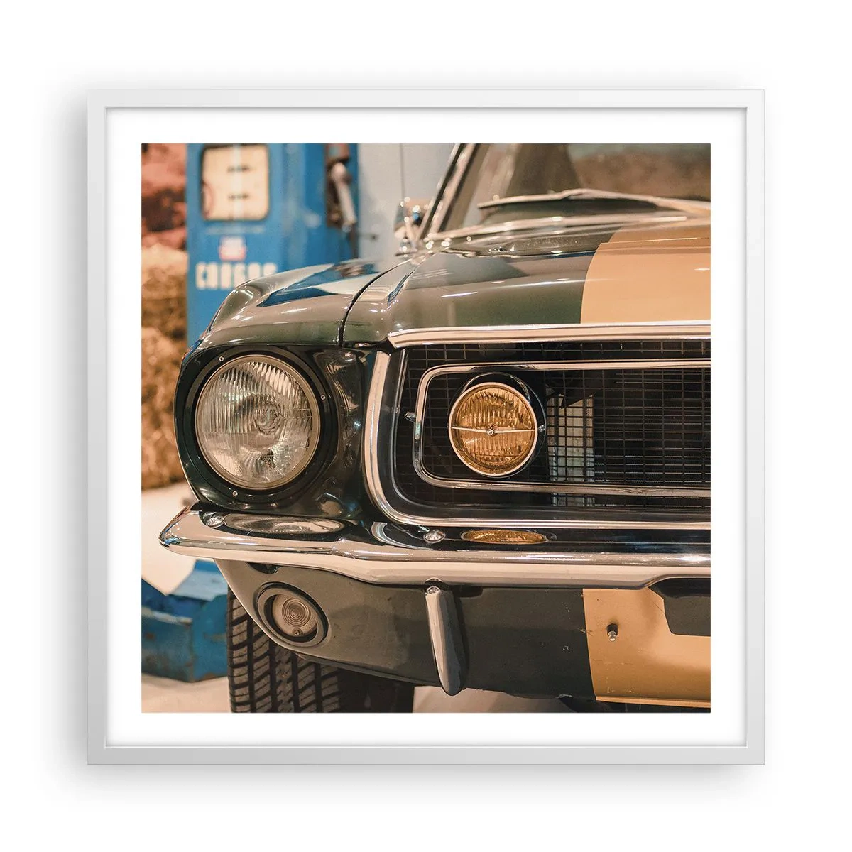 Plakat i hvid ramme - Møde med en legende - 60x60 cm