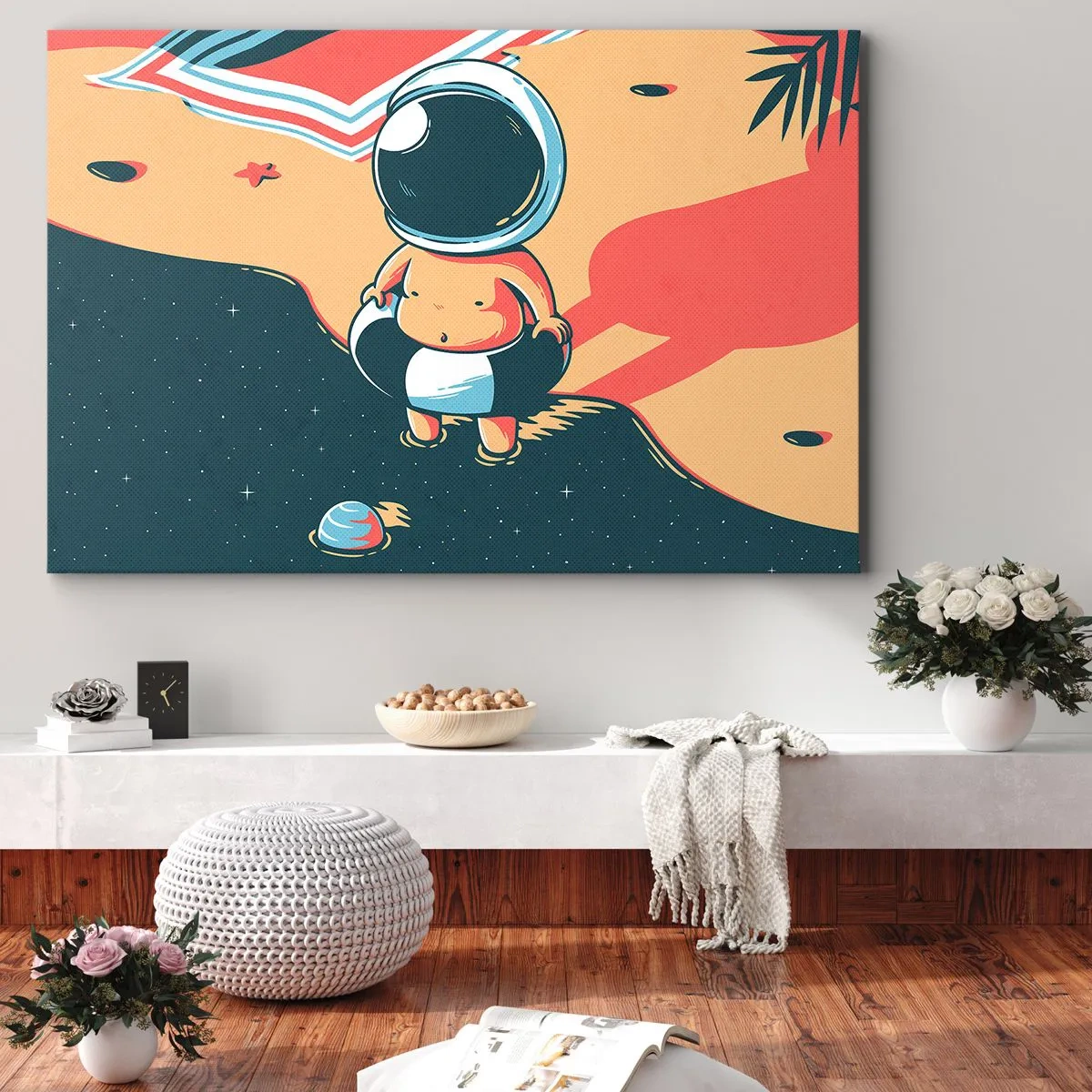 Lærredstryk - Billede på lærred - Sjov astronaut på stranden med rumelementer i baggrunden - 70x50cm - Fra et andet perspektiv - Moderne vægdekoration til stue og soveværelse ARTTOR