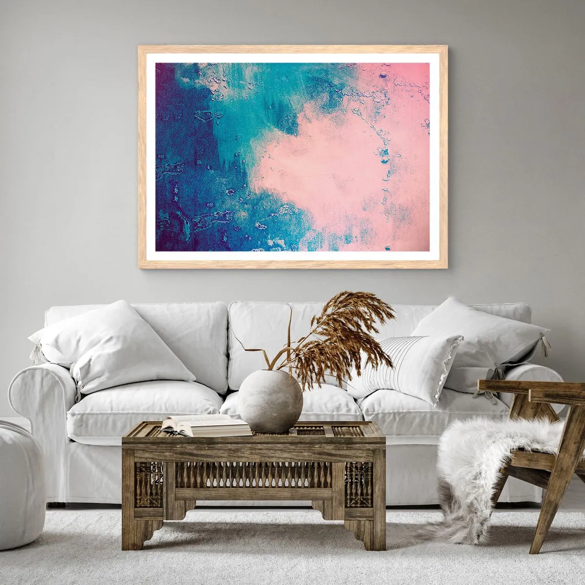 Plakat i ramme af lyst egetræ - Blå omfavnelse - 70x50 cm