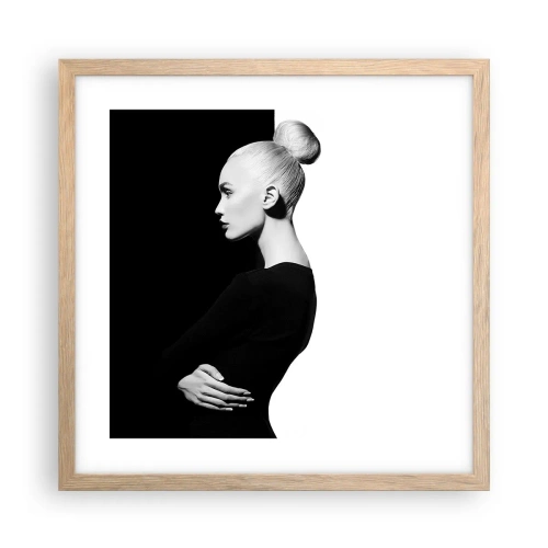 Plakat i ramme af lyst egetræ - Blot en kvinde - 40x40 cm
