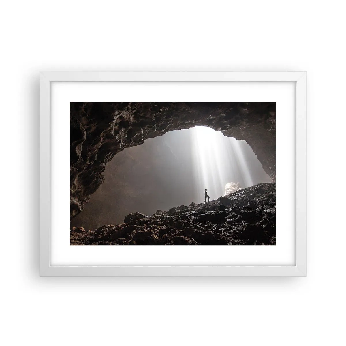 Plakat i hvid ramme - Lysende grotte - 40x30 cm