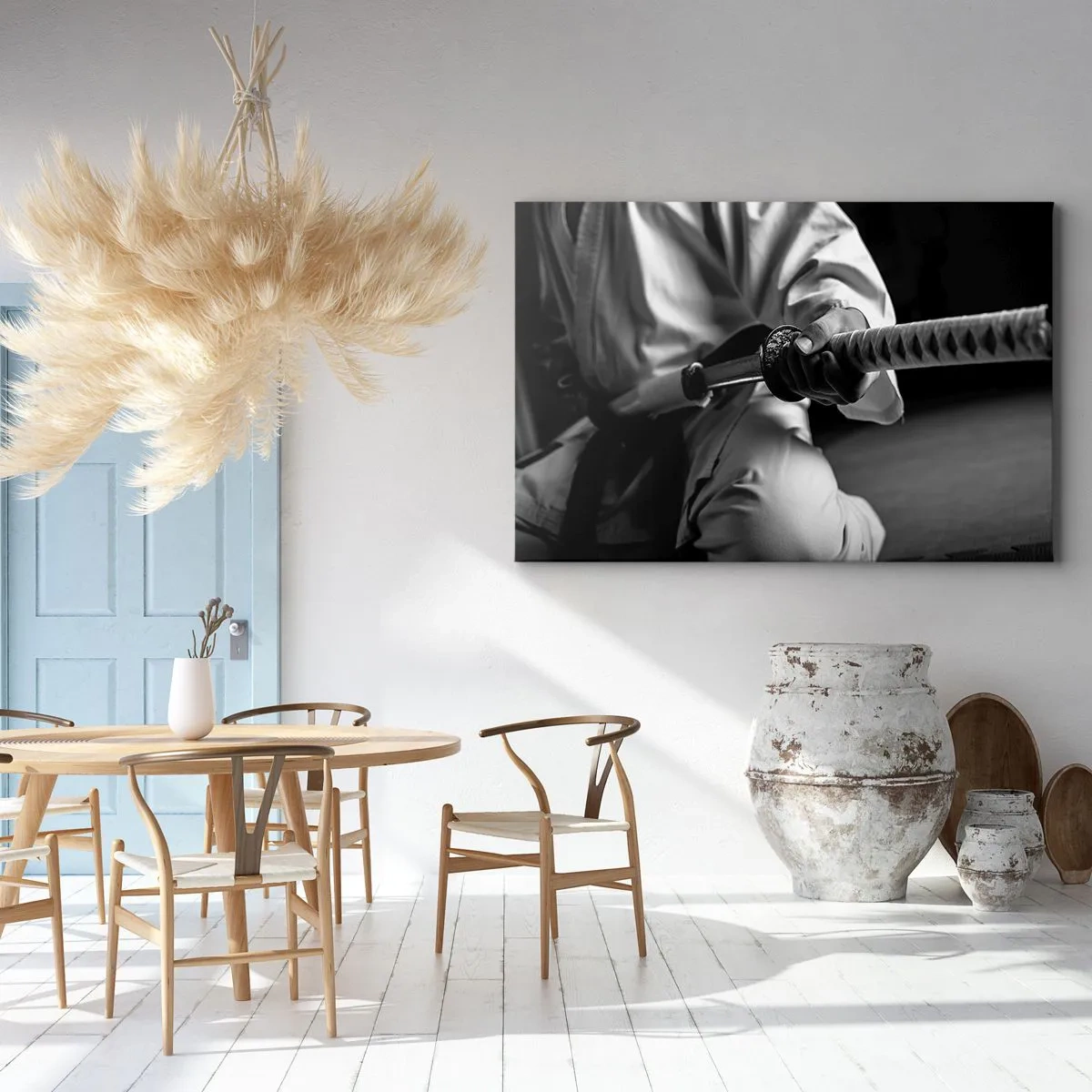 Lærredstryk - Billede på lærred - En samurai i en kimono, der holder en katana i sort og hvid. - 70x50cm - En krigers sjæl - Moderne vægdekoration til stue og soveværelse ARTTOR