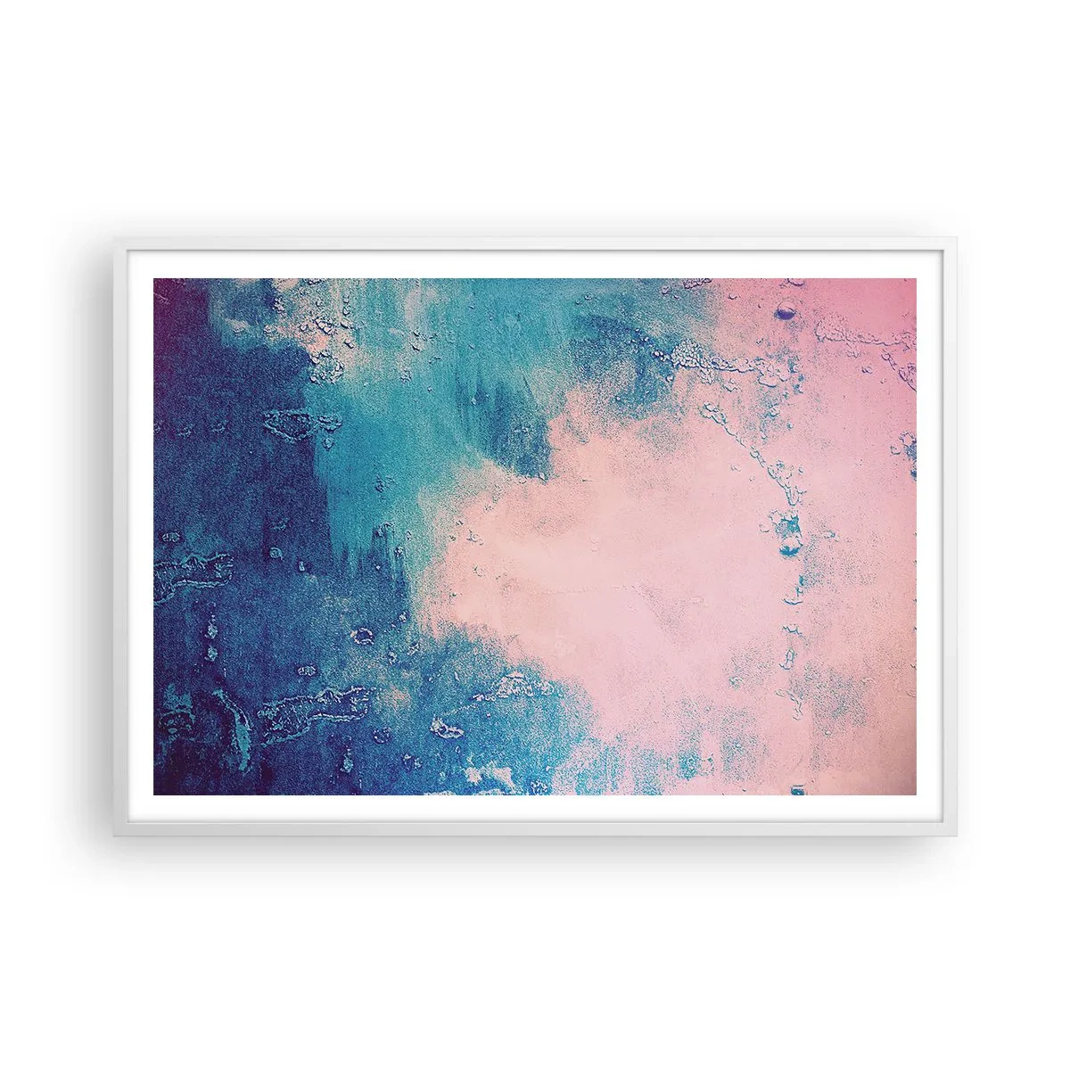 Plakat i hvid ramme - Blå omfavnelse - 100x70 cm