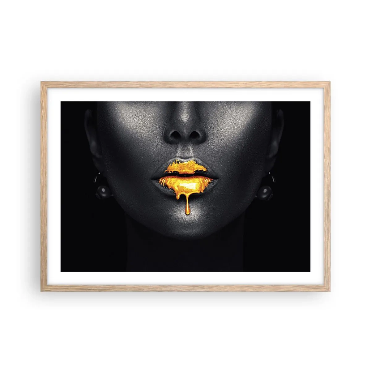 Plakat i ramme af lyst egetræ - Gyldenmund - 70x50 cm