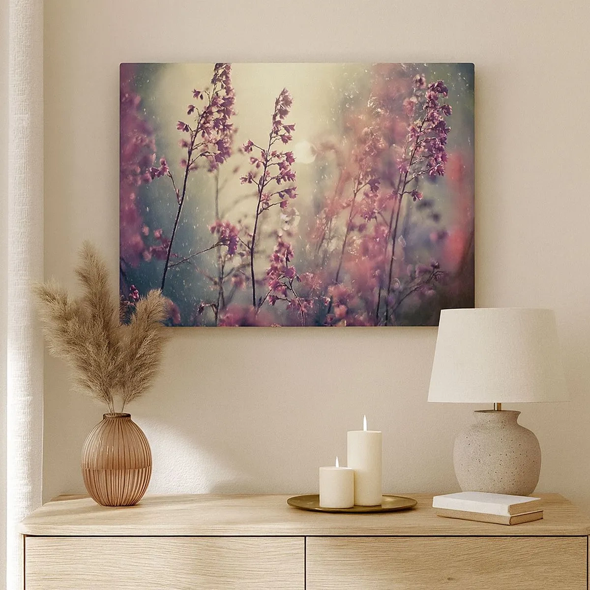 Lærredstryk - Billede på lærred - Blomster i sollys mod naturens baggrund - 70x50cm - Hemmelig have - Moderne vægdekoration til stue og soveværelse ARTTOR